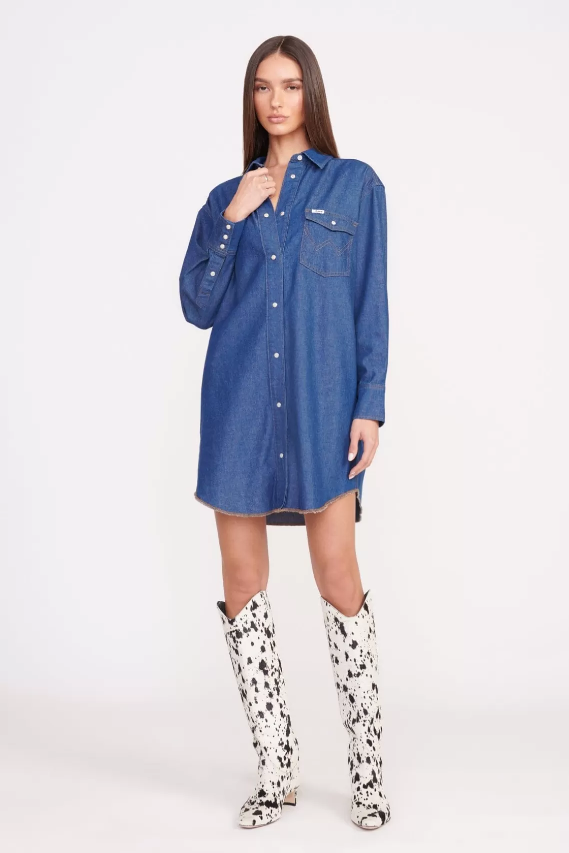 STAUD + WRANGLER THE OVERSIZED WESTERN  DARK RINSE