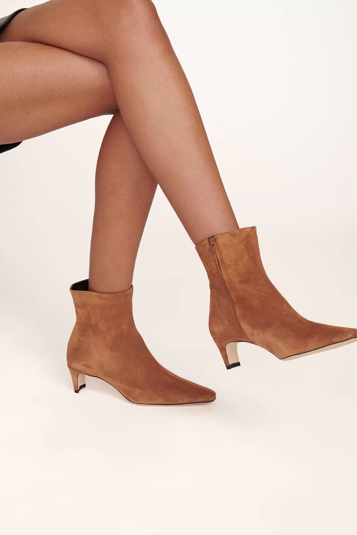 STAUD WALLY ANKLE BOOT  TAN SUEDE